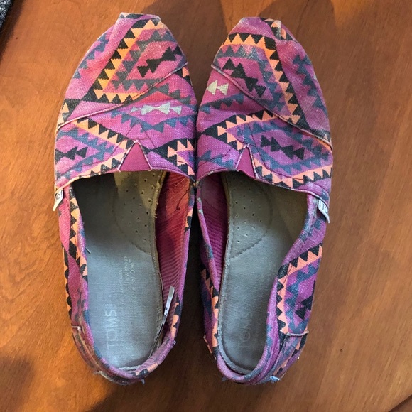 Tom’s - Picture 1 of 8